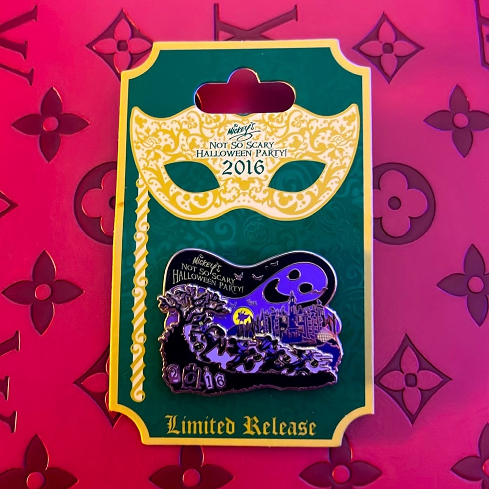 Disney Pin - Mickeys Not So Scary Halloween Party 2016 - Ghost Logo Pin